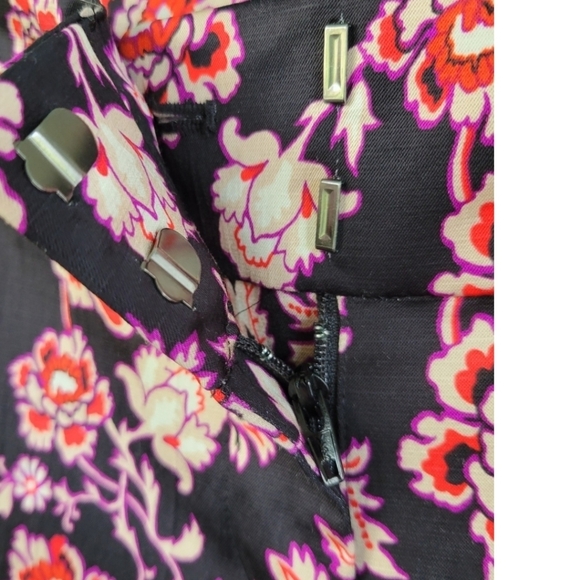 ANN TAYLOR BLACK RED FLORAL SHANTUNG ANKLE‎ PANTS SZ 0 - Picture 6 of 11
